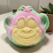 🐵 Koupelová bomba Opička – guava & jahoda 90 g