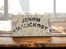 Dřevěná obálka na peníze „Jenom maličkost“ – motiv květin