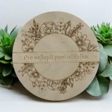 Dřevěný podtácek pro paní učitelku – květinový motiv